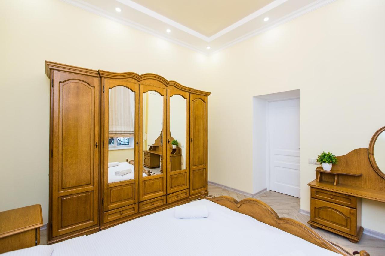 Avangard On Sholom Aleikhem St 7 Apart Διαμέρισμα Λβιβ Εξωτερικό φωτογραφία